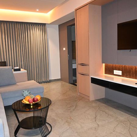 Vantara Suites Vellore Exteriör bild