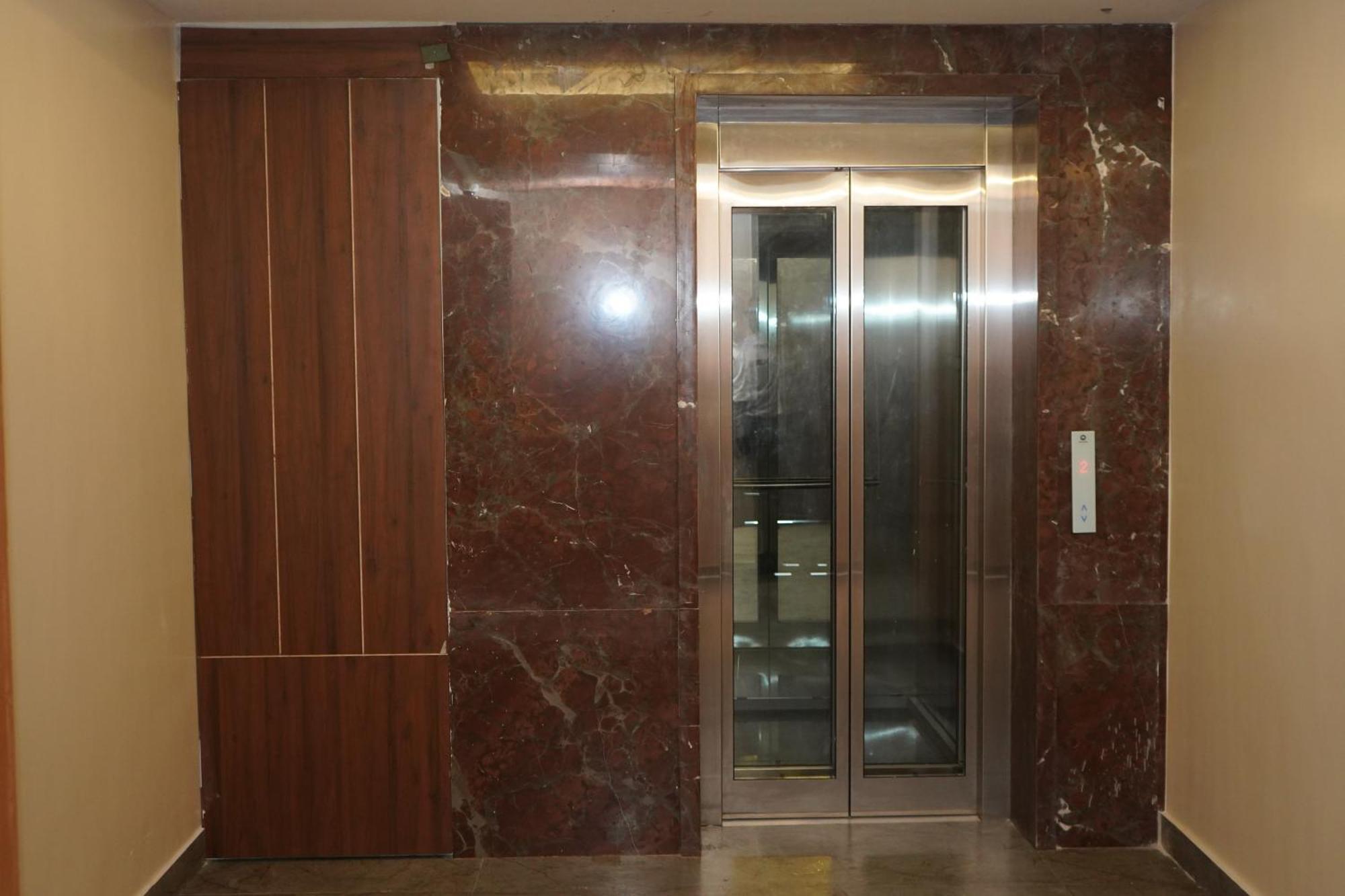Vantara Suites Vellore Exteriör bild