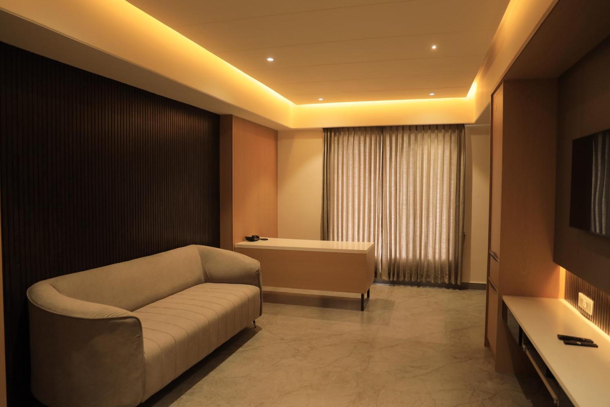 Vantara Suites Vellore Exteriör bild